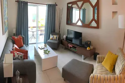 Image de Authentic Charm Modern Touches Hot Location Pool Steps to 5th Ave & Beach