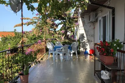 Image de Appartement de deux chambres avec la terrasse et la vue sur le mer Lumbarda, Korcula (A-9262-a)