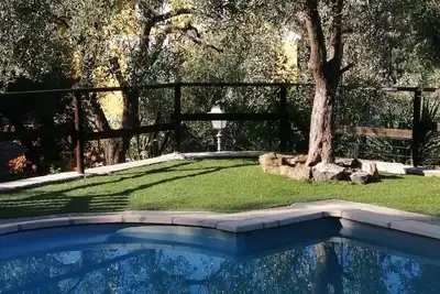 Image de Maison En Pierre Independant 12 Km Mer Piscine Barbecue