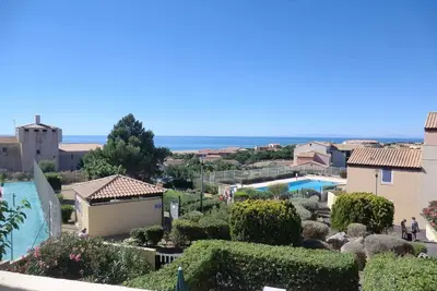 Image de Appartement 2 pièces, loggia vue mer, parking, piscine - Saint Pierre la Mer