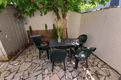 Image de Maison T3 avec cour, à deux pas du port de l'Aiguillon, proche commodités et plage - Arcachon