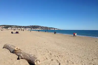 Image de Studio cabine climatisé avec terrasse et parking à 500m de la plage de Sète