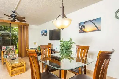 Image de Open Design Suite w/Modern Kitchen, Lanai to Lawn, WiFi–Kamaole Sands 9106