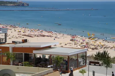 Image de T1 en première ligne avec garage. 1966 / Al