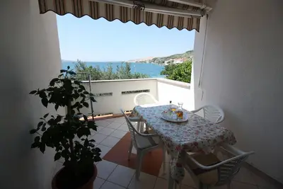 Image de Appartement d'une chambre prés de la plage Metajna, Pag (A-6486-e)
