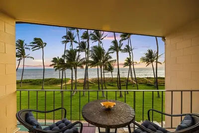 Image de Oceanfront, Top Floor, Gorgeous Views