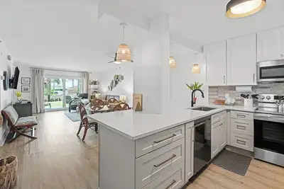 Image de Unité 109 - Unité plate de l'exposition Est à la fréquence de bronze