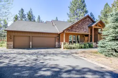 Image de Cuisine gastronomique, A / C, foyer au gaz, table de billard, air hockey, bain à remous - Duck03
