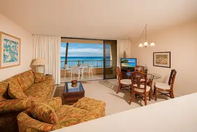 Image de Profitez de superbes vues sur l'océan depuis la v��randa privée de ce condo 1bd à Sugar Beach Resort # 317