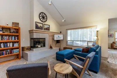 Image de Table de ping-pong, Babyfoot, Grande terrasse, Bain à remous, Privé - Witc05