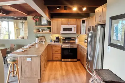 Image de Profitez de belles vues sur l'océan et la montagne depuis le 4ème étage