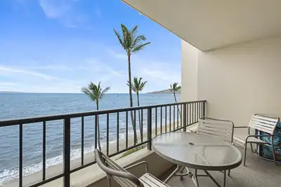 Image de Vue imprenable sur l'océan depuis ce condo 1bd à Sugar Beach Resort # 520