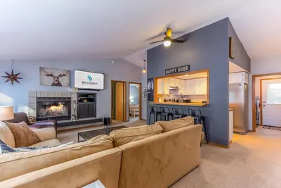 Image de Walk to Fort Rock, 3 chambres, niveau unique, bain à remous, vélos, barbecue - Awbr04