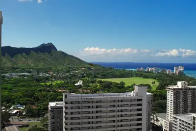 Image de Super Diamond / Condo Ocean View! Unité de coin!