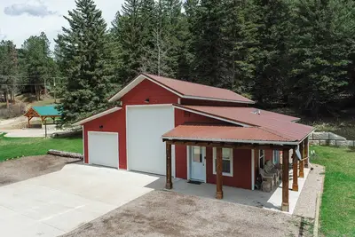 Image de Votre prochain chalet confortable 1br Escape 1br près de Cheyenne Crossing / Spearfish Canyon!