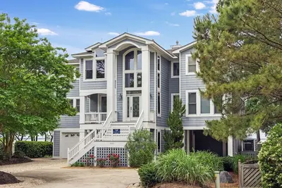 Image de Sound Sational Obx: maison 5 Br / 5 Ba à Corolla, pour 15 personnes