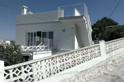 Image de Appartement au dernier étage récemment rénové avec des vues spectaculaires et une piscine privée