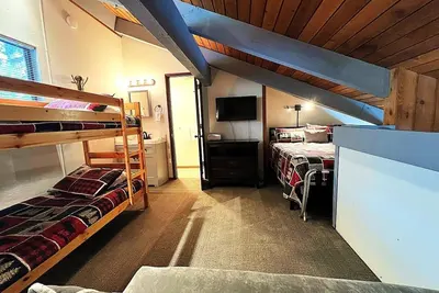 Image de 2 Bedrooms Standard Condos by RedAwning