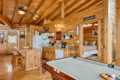 Image de Cabine animaux de compagnie avec vue sur la montagne parfaite pour cabane dans les arbres