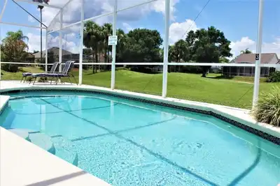 Image de Disney Area - 4 chambres / 2 salles de bains piscine maison avec vue sur le golf