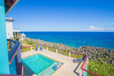 Image de Superbe piscine privée Oceanfront Villa, vues spectaculaires et brise de mer constante