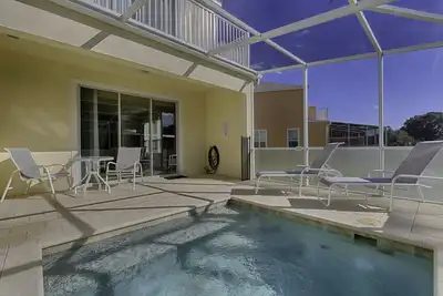 Image de The Retreat - Glamorous 3 Bed 3 Bath Pool Home, Private Balcony