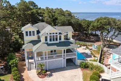 Image de E Z Duz It: 6 Br / 6 Ba maison à Corolla, pour 13 personnes