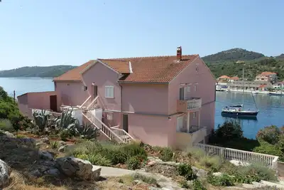 Image de Appartement de deux chambres avec le balcon et la vue sur le mer Sali, Dugi otok (A-443-b)