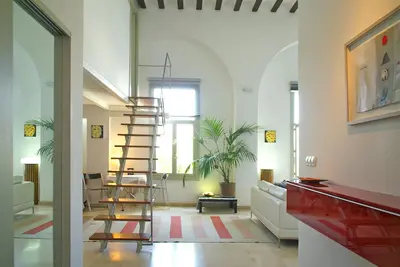 Image de Luxueux loft-appartement au coeur de Jerez, une ville andalouse par excellence.