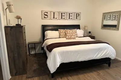 Image de Nouvelle Liste! 2br + 2 salle de bain complète, unité d'extrémité, rez-de-chaussée, vue spectaculaire!