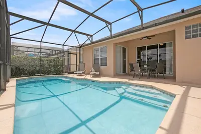 Image de 5 minutes de Disney, piscine privée / Spa, équipements de villégiature gratuits, a tout!