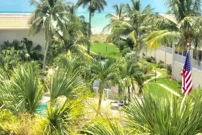 Image de Vue du dernier étage avec les prix du plancher inférieur. . . . . .