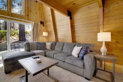 Image de * Cabine De Ski Basic Camp ~ Baby-foot ~ Bar / Cuisine ~