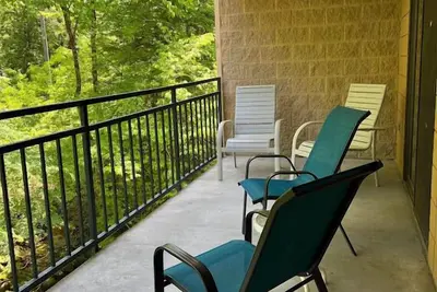 Image de condo de deux chambres peut accueillir 6 personnes