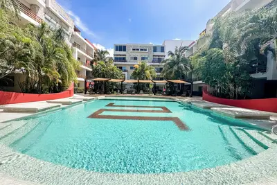 Image de Très grand appartement de 3 chambres récemment rénové avec salle de bain privée chacune