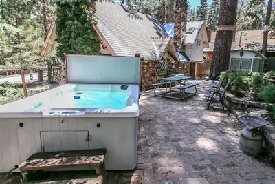 Image de Cornerstone Cabin: 2 Br / 1. 5 Ba cabine à Big Bear Lake, pour 4 personnes
