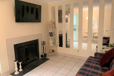 Image de Oak Square, condo d'une chambre au cœur de Gatlinburg (unité 108)