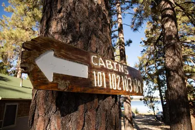 Image de Shore Acres Lakeside 9 Br Vintage Group Cottages