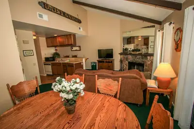 Image de * Condo Superieur Boulder Bay Lakeside ~ Piscine / Spa ~