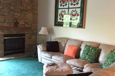 Image de condo de trois chambres avec mezzanine, 8 couchages