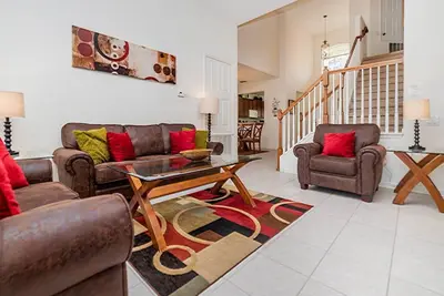 Image de Minutes To Disney, Piscine / Spa Privée, Salle de Jeux, Station balnéaire gratuite, Wifi gratuit