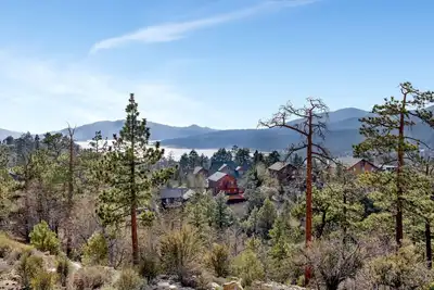 Image de * Cabine Centre Municipal Meuble Story Story ~ Vues ~