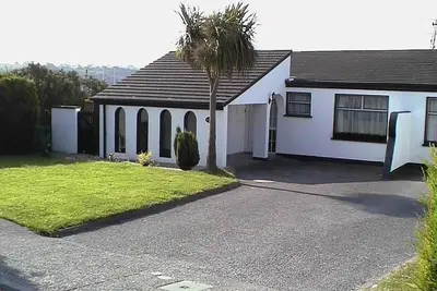 Image de Bungalow à Kinsale avec de superbes vues à seulement 5 minutes à pied du centre de Kinsale