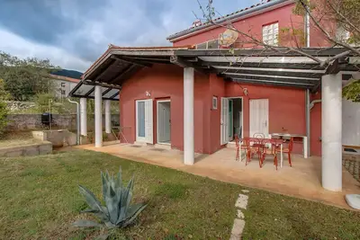 Image de Appartement d'une chambre avec la terrasse et la vue sur le mer Nerezine, Losinj (A-2516-a)