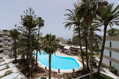 Charmant appartement avec piscine et vue mer