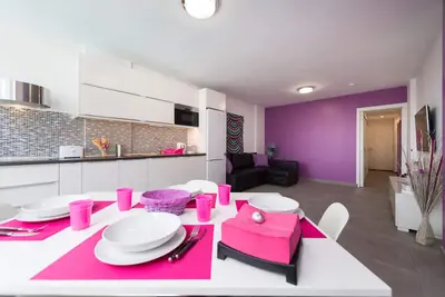 Charmant appartement avec piscine à 5 min de la mer
