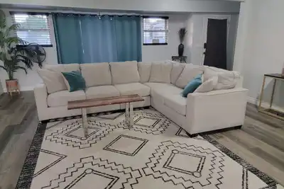 Image de Maison spacieuse loin de la maison