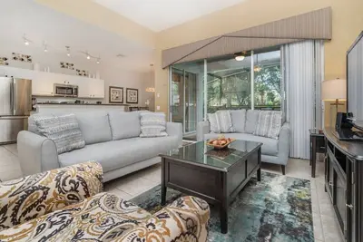 Image de Spacieuse maison de 5 chambres près de Disney (Wh337)