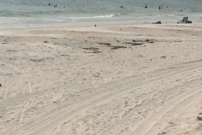 Image de Plage privée 1 bloc à la plage du Lido. 1/2 Mile St. Cercle d'Armand