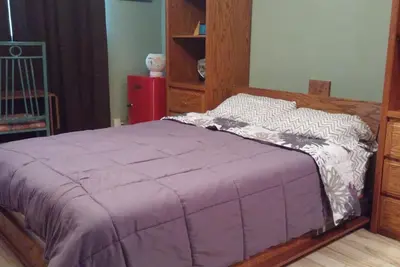 Image de Oasis rurale - Chambre privée et salle de bains commune de Murphy